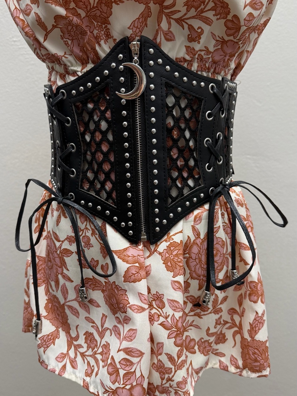 Black Gothic Corset Waist Belt Cincher Moon Zipper Studded Lace-Up Stretch